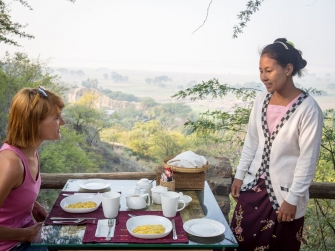 Outdoor breakfast